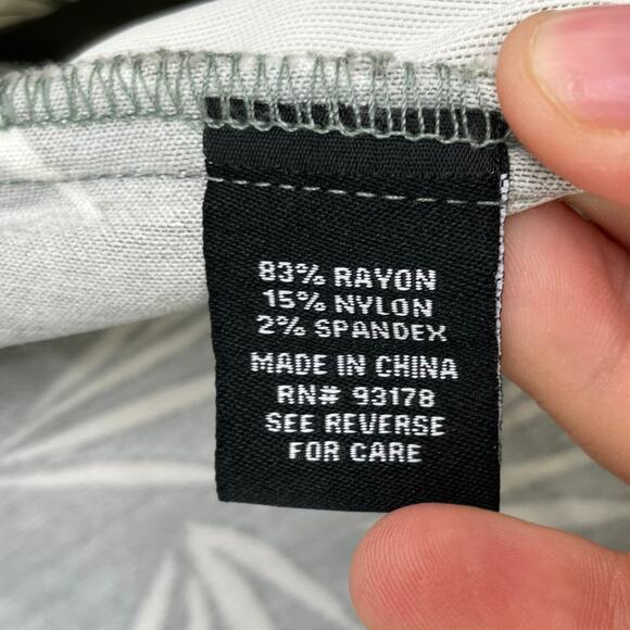 Context Exclusive at Lord & Taylor Kelsey green tropical pull on ankle pants XL - Picture 7 of 12